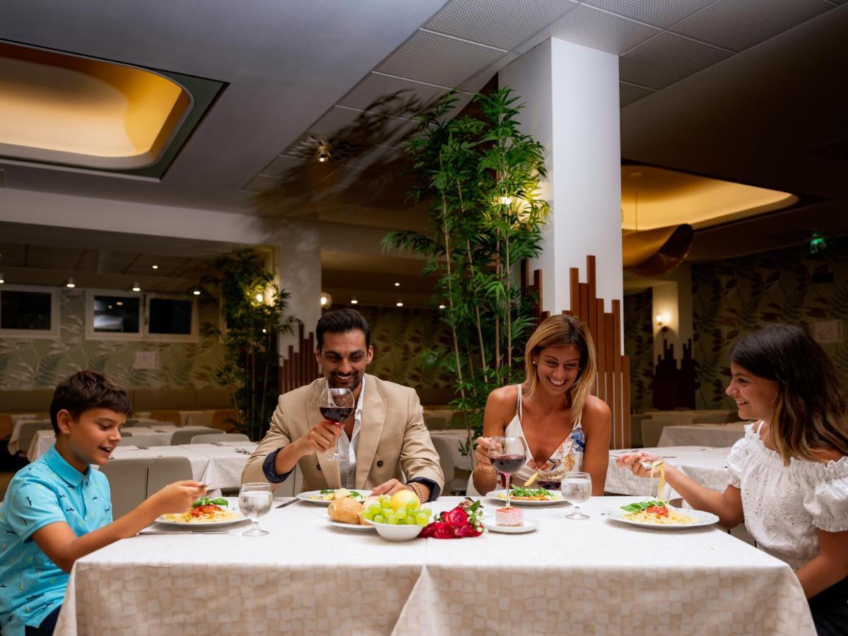 Hotel Leonardo Da Vinci Limone sul Garda Esterno foto