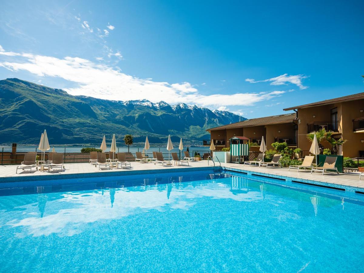 Hotel Leonardo Da Vinci Limone sul Garda Esterno foto