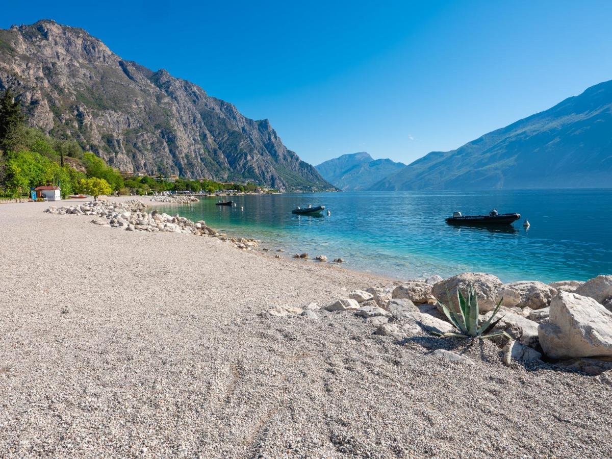 Hotel Leonardo Da Vinci Limone sul Garda Esterno foto
